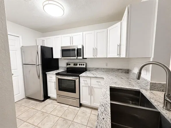 8825 LATREC AVENUE #6105, ORLANDO, FL 32819