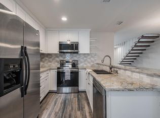 2121 Fountain View Dr APT 6, Houston, TX 77057