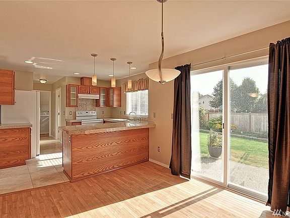 4th image of 9422 17th Pl NE