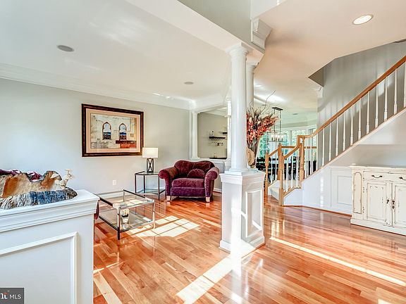 4th image of 19134 Coton Hall St