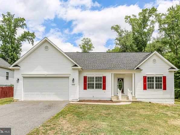 10509 Woodland Dr, Fredericksburg, VA 22407