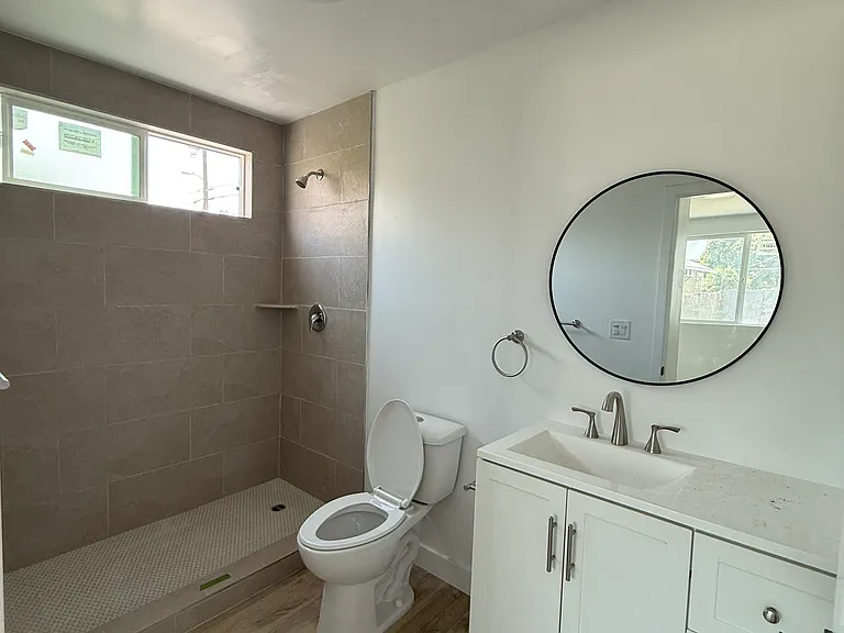 1328 W 87th St #A — Photo 11