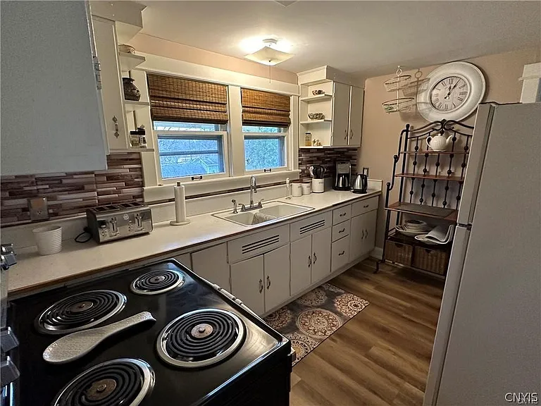 167 E Genesee St #3 — Photo 3
