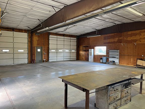 4th image of 5 179th Ln