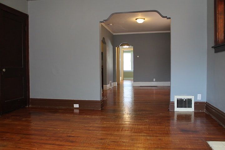 Flowing floor plan