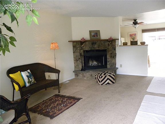 Fresh Paint*New Carpet in Living Room