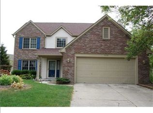 10709 Stonemill Ct, Fishers, IN 46038