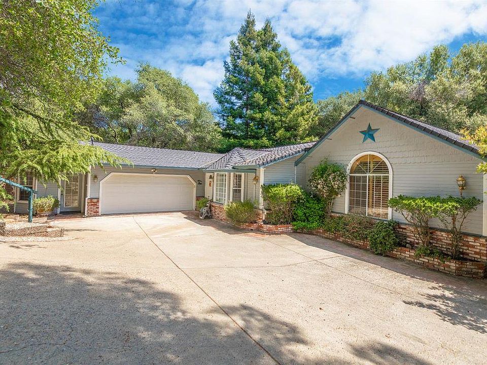 1st image of 1434 Country Club Dr