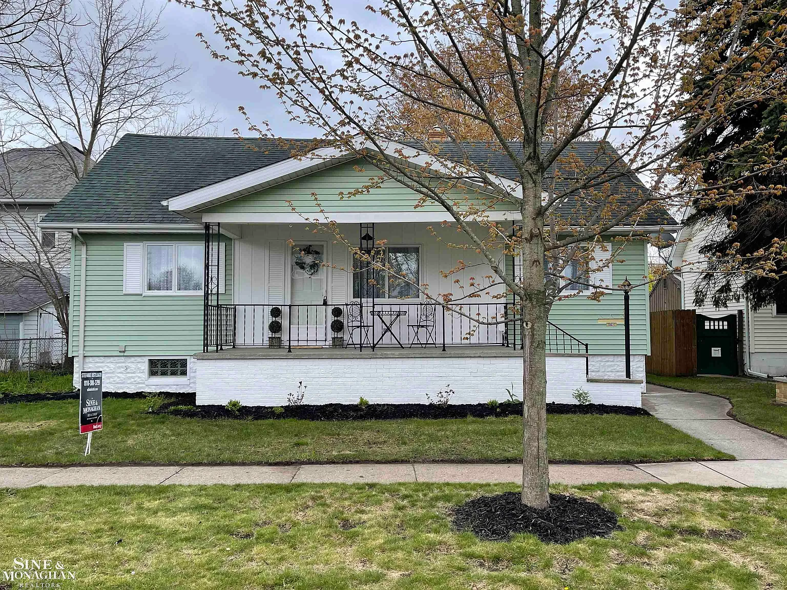 1710 White St photo 1