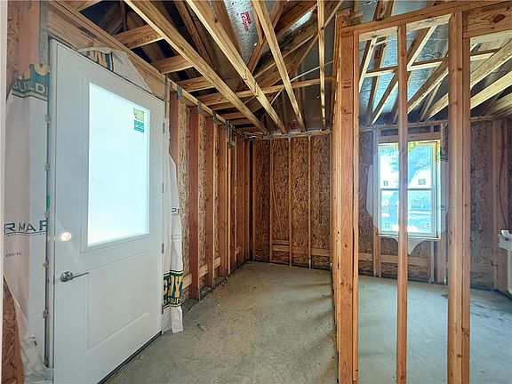 3rd image of 2106 Royal Oaks