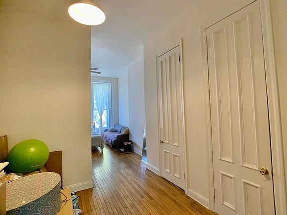 5th image of 119 Macdonough St Unit 2