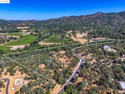 Vineyard Ter, Murphys, CA, 95247