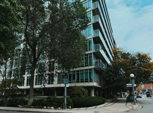 650 Queens Quay W #1821, Toronto, ON M5V3N2