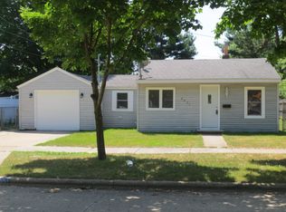 2031 Sisson St, Muskegon, MI 49441