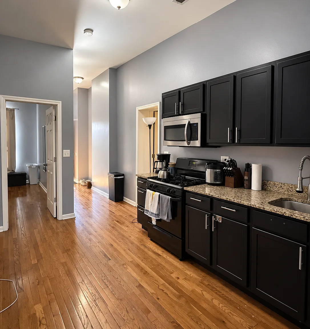 2337 W Lake St — Photo 3
