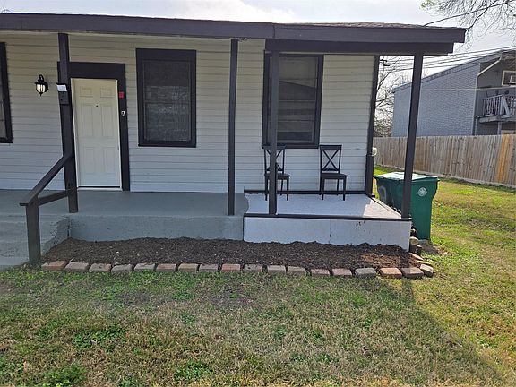 2nd image of 904 Herbert Ave #A