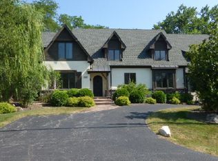 15W622 74th St, Burr Ridge, IL 60527