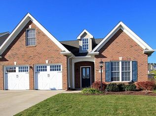 115 Heritage Dr, Oakdale, PA