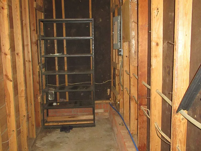 1330 Davis Rd — Photo 31