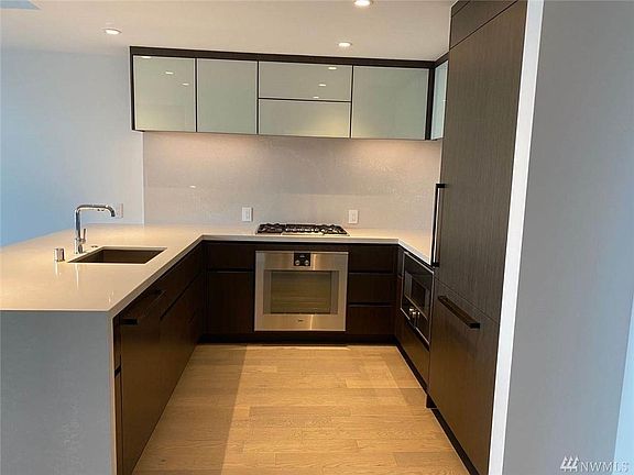 Kitchen with Microwave