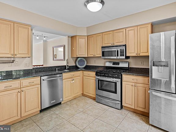 5th image of 7238 Lensfield Ct