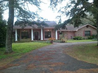 190 Pickwick Rd, Foxworth, MS 39483