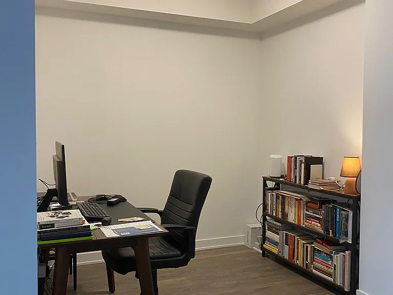 195 Redpath Ave #2205 — Photo 17