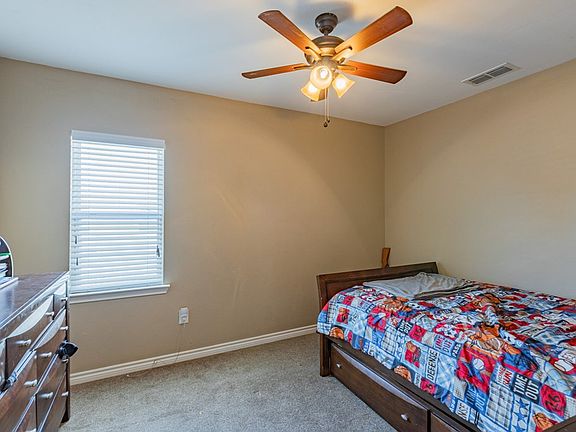 4th image of 1420 N Alleghaney Ave