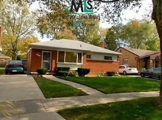 21670 Cloverlawn St, Oak Park, MI