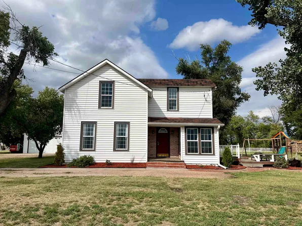 1110 Highway 136, Red Cloud, NE 68970