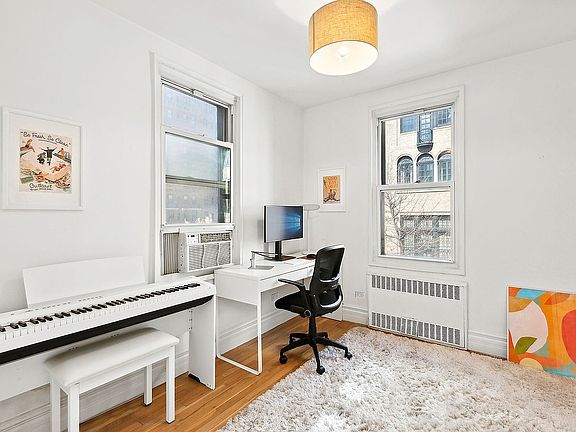 5th image of 30 E 9th St APT 4N