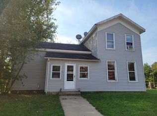 1033 W Main St, Princeton, WI 54968