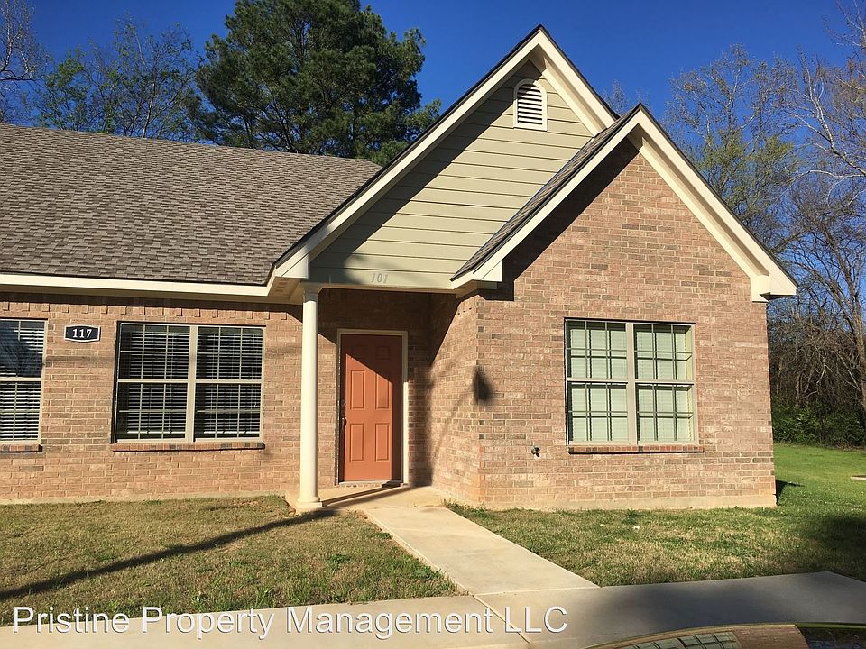 1st image of 117 Pinebrook Pl #100