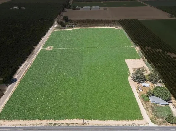 2617 Lincoln Blvd, Livingston, CA 95334