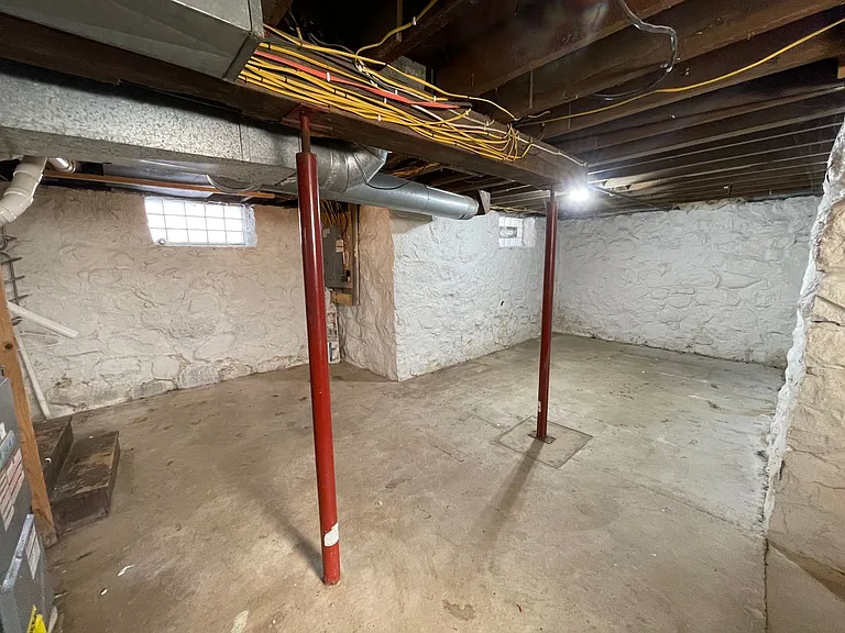 504 Freiburger Ave — Photo 38
