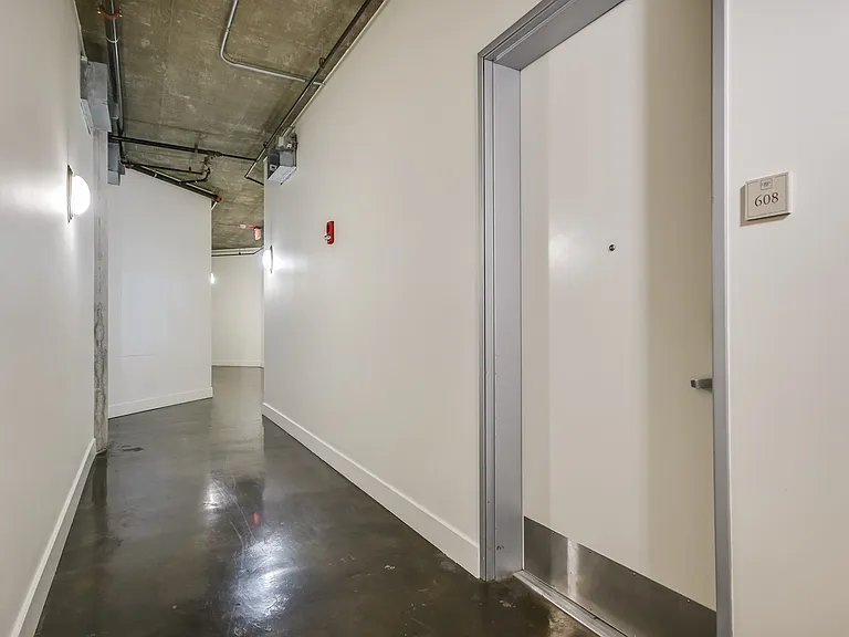 311 W 5th St #608 — Photo 9