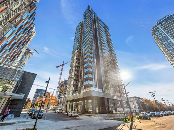 6398 Silver Ave #2106, Burnaby, BC V5H 0K7