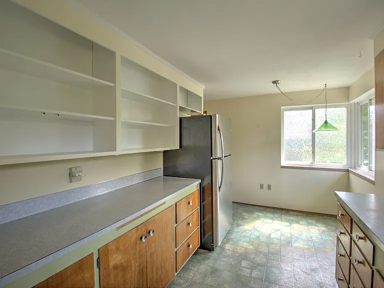 1636 Conger Ave NW — Photo 7
