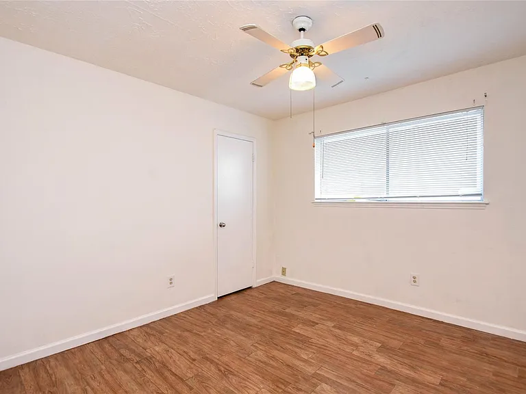 9510 Huntington Way Dr — Photo 23