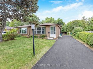 5 Garside Cres, Brampton, ON L6S1H5