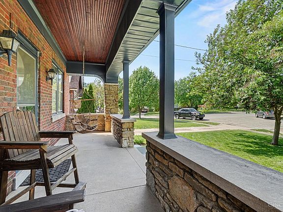 2nd image of 3231 E Darwin Ave