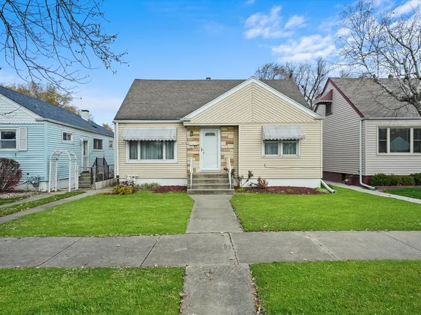2626 122nd St, Blue Island, IL 60406