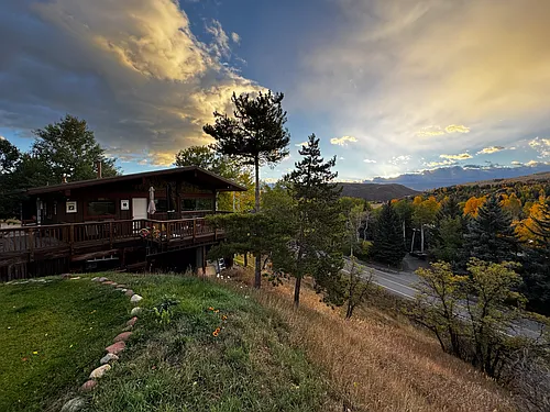 20 Martingale Ln Photo 1