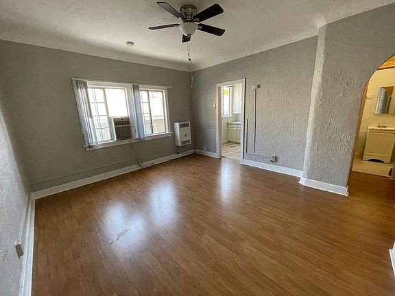 2nd image of 542 N Alexandria Ave APT 204