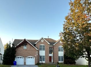 12511 Pine Needle Dr, Boyds, MD 20841