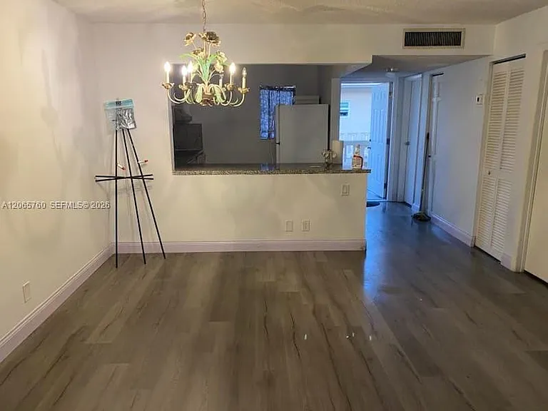 410 SE 2nd St #408 — Photo 4