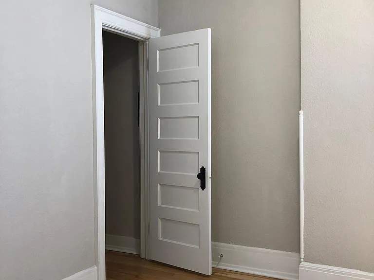 2852 N Oakland Ave #2 — Photo 7