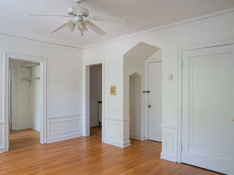 4545 N Beacon — Photo 5