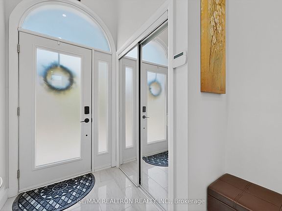 4th image of 3 Earls Ct