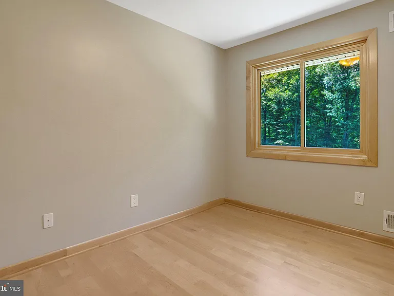 6030 Berwynd Rd — Photo 23